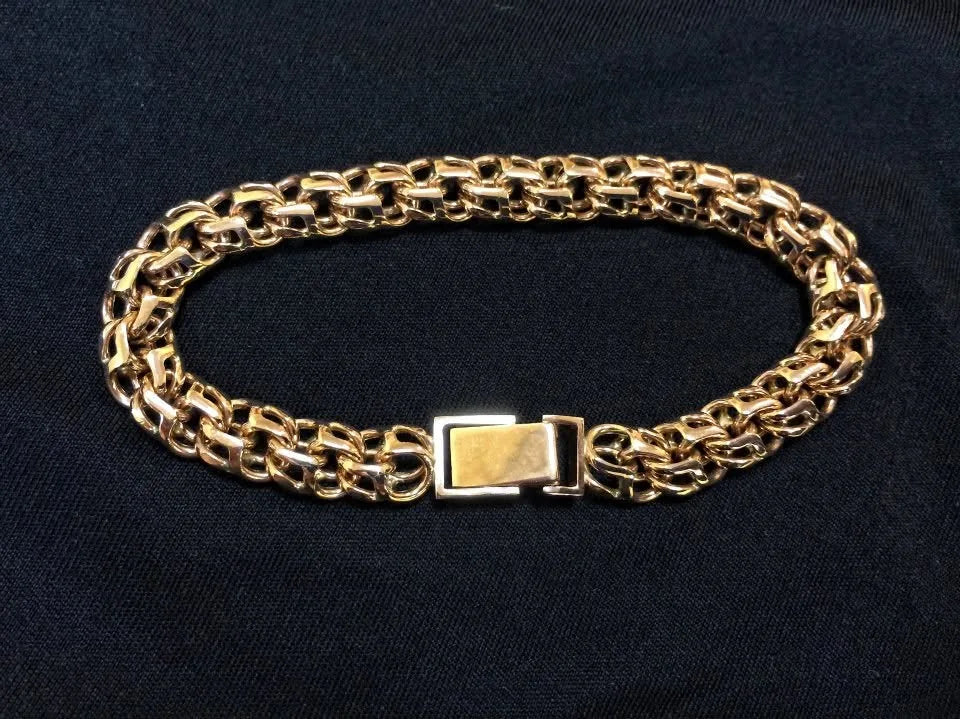 Armbånd med tætte led