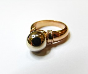 Ring "Golden Pearl"